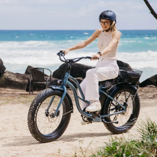 CHUBBIE-S 2 Electric Beach Cruiser Bike - Image 13