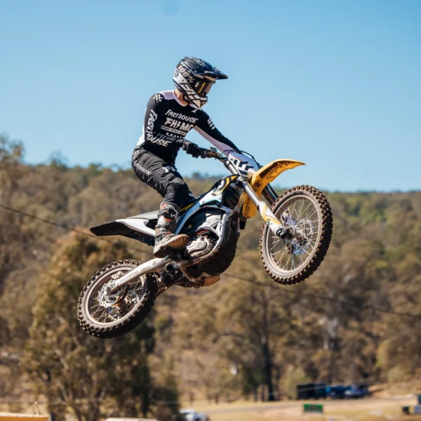 Storm Bee MX Electric Dirt Bike - Image 21