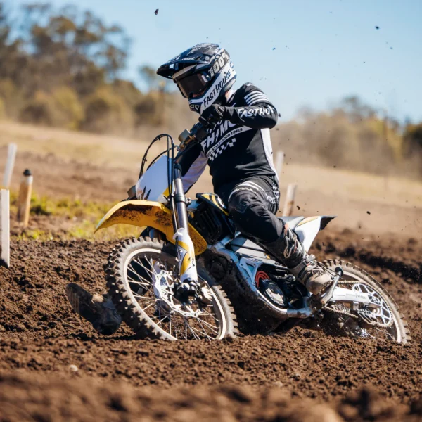 Storm Bee MX Electric Dirt Bike - Image 18