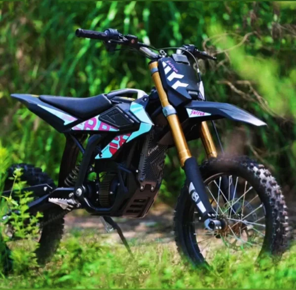 Surron Hyper Bee Electric Dirt Bike - Image 2